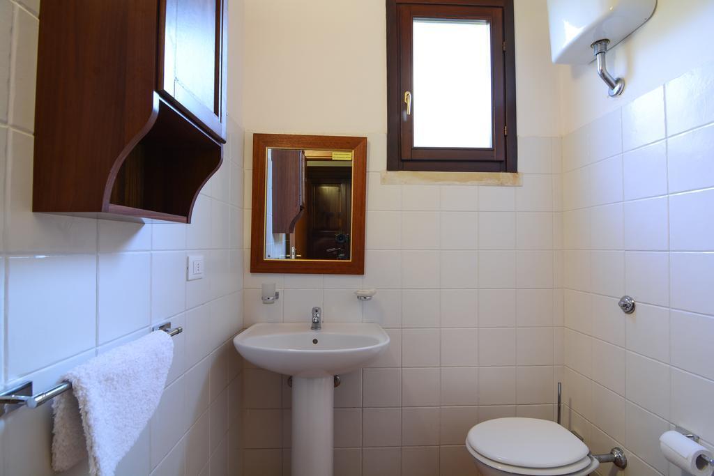 Tenuta Santicuti Acaya Bagian luar foto